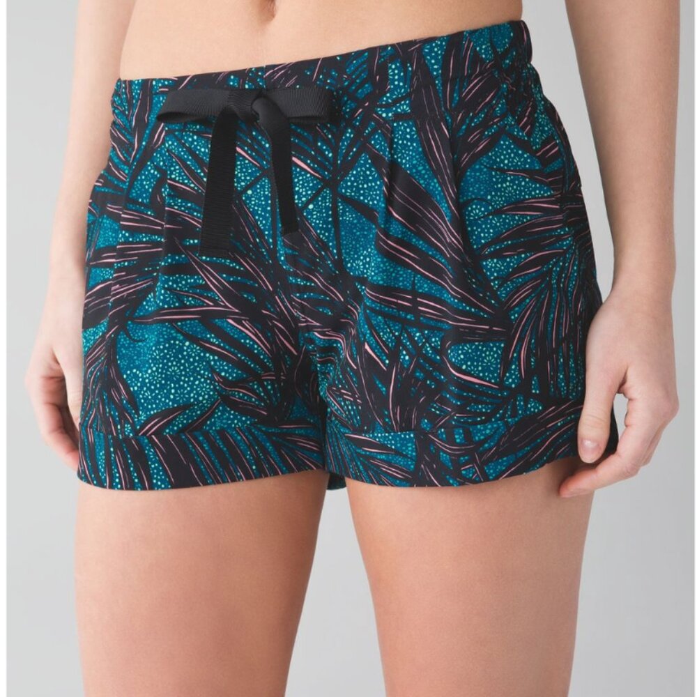 Lululemon Spring Break Away Short